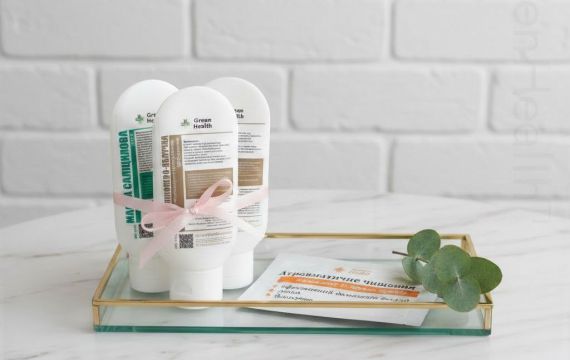 Атравматичне чищення обличчя вдома: три кроки до порцелянової шкіри з Green Health